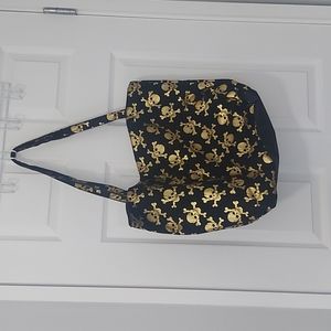Black with gold scull pattern cloth tote bag